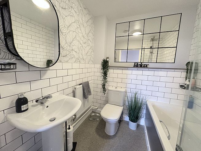 75 Seashell Close, Coventry